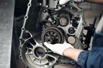 Transmission repair specialist in Silver Spring, MD